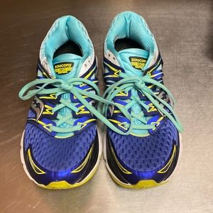 Barely worn!! Saucony running shoe.